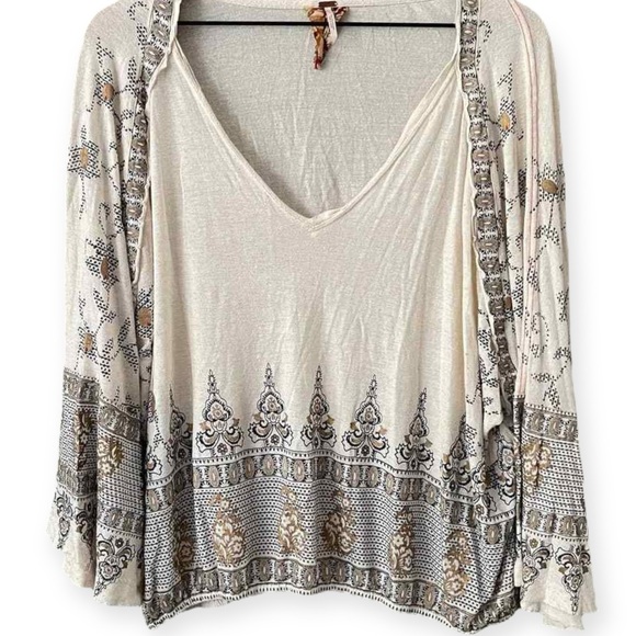 Free People Medallion Print Top Cream Size Medium - Picture 2 of 13
